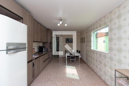 Casa à venda com 205m², 3 quartos e 2 vagasCozinha