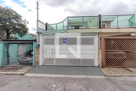 Casa à venda com 205m², 3 quartos e 2 vagasFachada