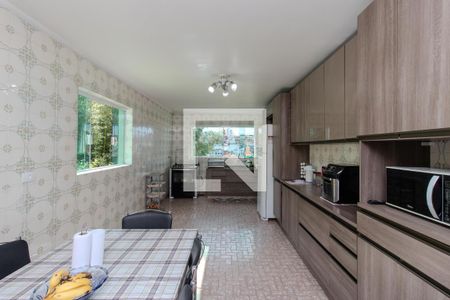 Casa à venda com 205m², 3 quartos e 2 vagasCozinha