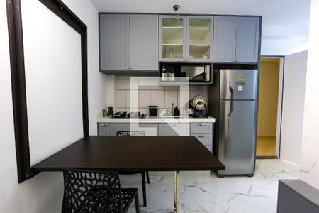 Sala /cozinha de apartamento para alugar com 2 quartos, 40m² em Jardim Panorama, São Paulo