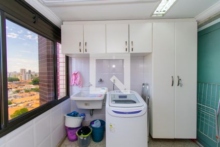 Apartamento para alugar com 145m², 3 quartos e 3 vagasÁrea de Serviço