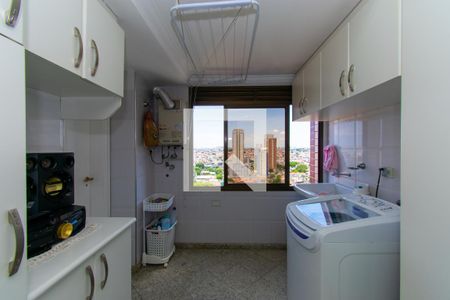 Apartamento para alugar com 145m², 3 quartos e 3 vagasÁrea de Serviço
