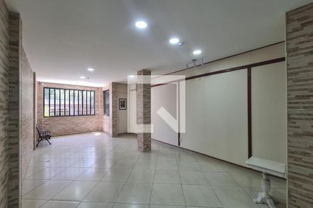 Apartamento à venda com 120m², 2 quartos e 1 vaga Apartamento à venda com 120m², 2 quartos e 1 vagaÁrea comum - Salão de festas