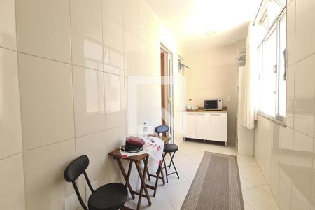 Apartamento à venda com 120m², 2 quartos e 1 vaga Apartamento à venda com 120m², 2 quartos e 1 vagaCopa