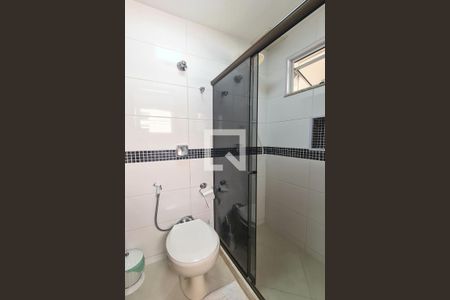 Apartamento à venda com 120m², 2 quartos e 1 vaga Apartamento à venda com 120m², 2 quartos e 1 vagaBanheiro Social
