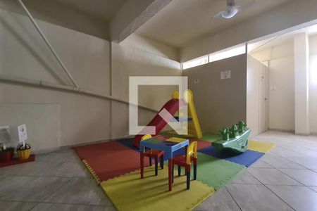 Apartamento à venda com 120m², 2 quartos e 1 vaga Apartamento à venda com 120m², 2 quartos e 1 vagaÁrea Comum - Playground