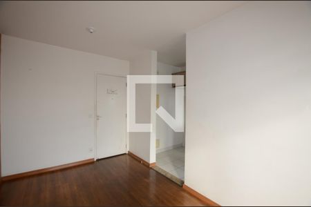 Sala de apartamento para alugar com 2 quartos, 49m² em Parada de Lucas, Rio de Janeiro