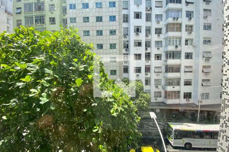 Vista - Sala de apartamento para alugar com 3 quartos, 60m² em Copacabana, Rio de Janeiro