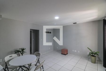 Sala de casa de condomínio à venda com 3 quartos, 110m² em Recreio dos Bandeirantes, Rio de Janeiro