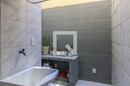 Casa de condomínio à venda com 110m², 3 quartos e 2 vagasÁrea de Serviço