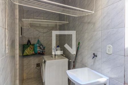 Casa de condomínio à venda com 110m², 3 quartos e 2 vagasÁrea de Serviço