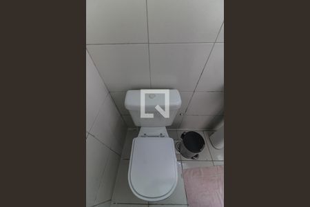 Casa de condomínio à venda com 110m², 3 quartos e 2 vagasSuíte - Banheiro