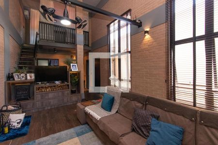 Sala de casa à venda com 2 quartos, 230m² em Jardim Guanca, São Paulo