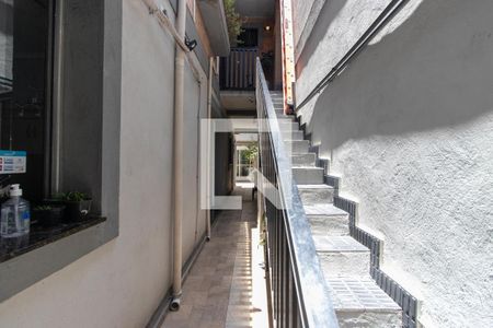 Casa à venda com 230m², 2 quartos e 2 vagasCorredor Entrada