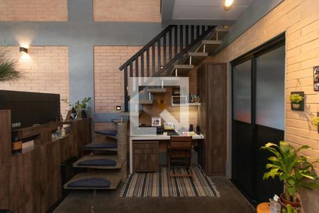 Escritório de casa à venda com 2 quartos, 230m² em Jardim Guanca, São Paulo