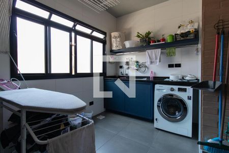 Casa à venda com 230m², 2 quartos e 2 vagasÁrea de Serviço