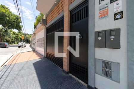 Casa à venda com 230m², 2 quartos e 2 vagasFachada