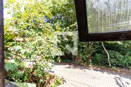 Casa à venda com 600m², 5 quartos e 3 vagas Casa à venda com 600m², 5 quartos e 3 vagasQuintal