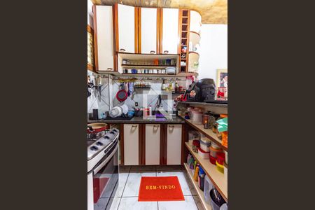 Casa à venda com 600m², 5 quartos e 3 vagas Casa à venda com 600m², 5 quartos e 3 vagasCozinha Loft