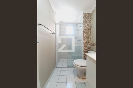 Banheiro de apartamento para alugar com 2 quartos, 60m² em Jardim Nova Europa, Campinas