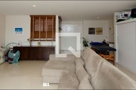 Apartamento à venda com 334m², 3 quartos e 2 vagas Apartamento à venda com 334m², 3 quartos e 2 vagasSala 2