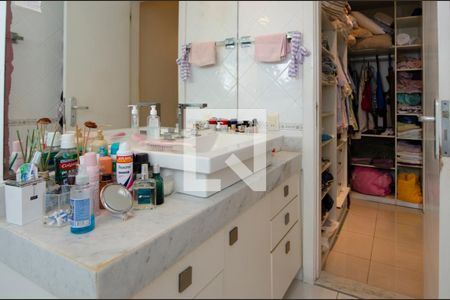 Apartamento à venda com 334m², 3 quartos e 2 vagas Apartamento à venda com 334m², 3 quartos e 2 vagasBanheiro da suíte 2