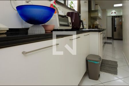 Apartamento à venda com 334m², 3 quartos e 2 vagas Apartamento à venda com 334m², 3 quartos e 2 vagasÁrea de Serviço