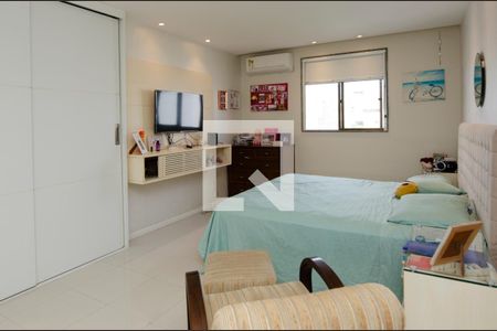 Apartamento à venda com 334m², 3 quartos e 2 vagas Apartamento à venda com 334m², 3 quartos e 2 vagasSuite 2