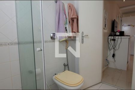 Apartamento à venda com 334m², 3 quartos e 2 vagas Apartamento à venda com 334m², 3 quartos e 2 vagasBanheiro da Suíte