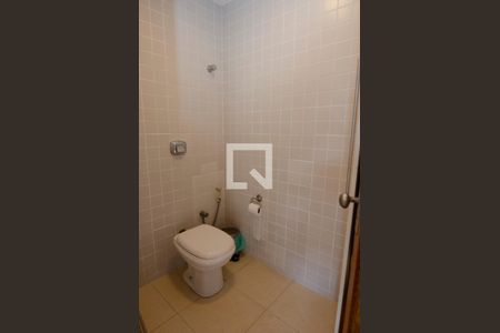 Apartamento à venda com 334m², 3 quartos e 2 vagas Apartamento à venda com 334m², 3 quartos e 2 vagasLavabo 2