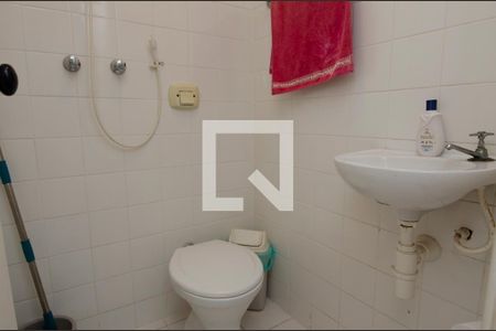 Apartamento à venda com 334m², 3 quartos e 2 vagas Apartamento à venda com 334m², 3 quartos e 2 vagasBanheiro de serviço