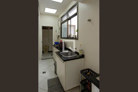 Apartamento à venda com 334m², 3 quartos e 2 vagas Apartamento à venda com 334m², 3 quartos e 2 vagasÁrea de Serviço
