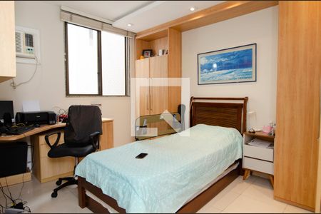 Apartamento à venda com 334m², 3 quartos e 2 vagas Apartamento à venda com 334m², 3 quartos e 2 vagasQuarto