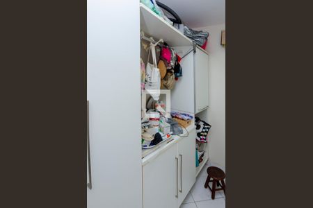 Apartamento à venda com 334m², 3 quartos e 2 vagas Apartamento à venda com 334m², 3 quartos e 2 vagasQuarto de Serviço