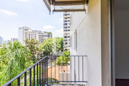 Varanda de apartamento à venda com 3 quartos, 90m² em Vila Madalena, São Paulo