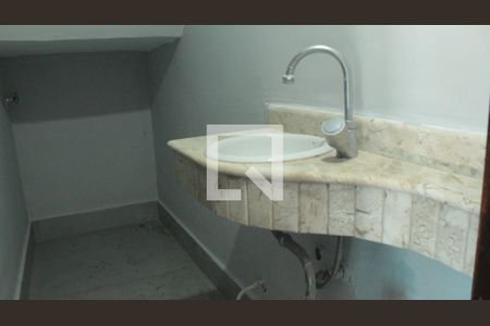 Casa à venda com 130m², 3 quartos e 3 vagasBanheiro Social