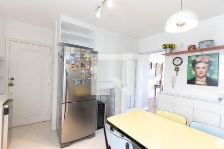 Apartamento para alugar com 108m², 3 quartos e 2 vagas Apartamento para alugar com 108m², 3 quartos e 2 vagascozinha