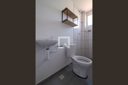 Banheiro da Suíte de apartamento à venda com 1 quarto, 35m² em Jardim Maria Rosa, Taboão da Serra