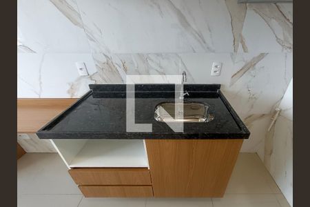 Sala/Cozinha de kitnet/studio à venda com 1 quarto, 25m² em Água Branca, São Paulo