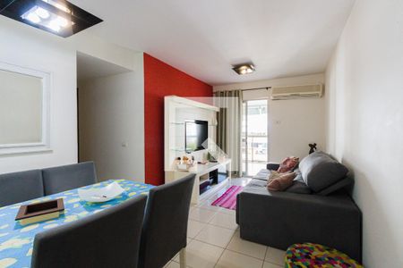 Sala de apartamento para alugar com 2 quartos, 72m² em Jacarepaguá, Rio de Janeiro
