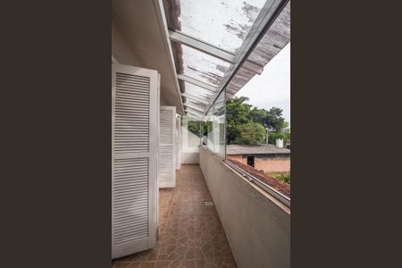 Casa para alugar com 590m², 6 quartos e 3 vagas Casa para alugar com 590m², 6 quartos e 3 vagasVaranda