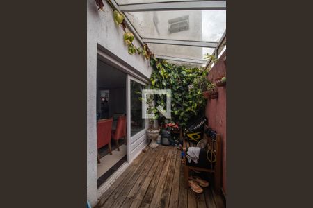 Casa para alugar com 590m², 6 quartos e 3 vagas Casa para alugar com 590m², 6 quartos e 3 vagasÁrea comum