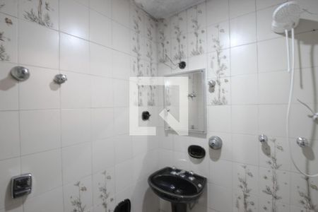 Casa à venda com 128m², 4 quartos e 2 vagasBanheiro da Suíte