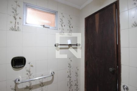 Casa à venda com 128m², 4 quartos e 2 vagasBanheiro da Suíte