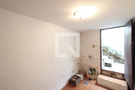 Casa à venda com 128m², 4 quartos e 2 vagasEscritório