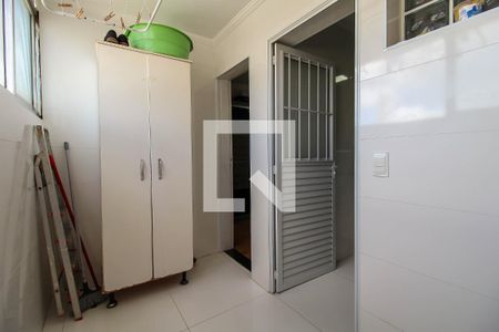 Apartamento à venda com 114m², 3 quartos e 1 vagaÁrea de Serviço