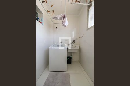 Apartamento à venda com 114m², 3 quartos e 1 vagaÁrea de Serviço