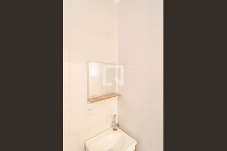 Banheiro Social de kitnet/studio à venda com 1 quarto, 25m² em São Judas, São Paulo