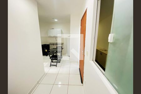 Sala de kitnet/studio para alugar com 1 quarto, 30m² em Engenho Velho de Brotas, Salvador