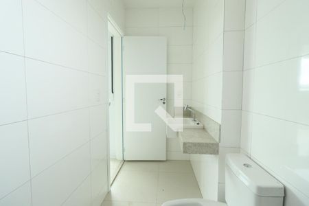 Banheiro da Suíte 1 de apartamento para alugar com 3 quartos, 144m² em Tubalina, Uberlândia